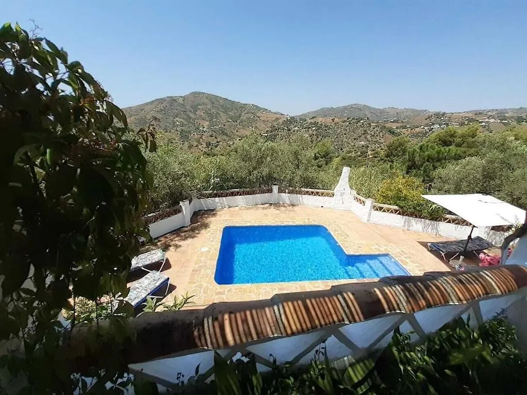 別荘 Cortijo Retama, Typical Andalusian Cottage, Romantic & Relax Villa By Eastern Costa Del Sol, In The Countryside Near Frigiliana Town, At 12 Kilometers From The Beach