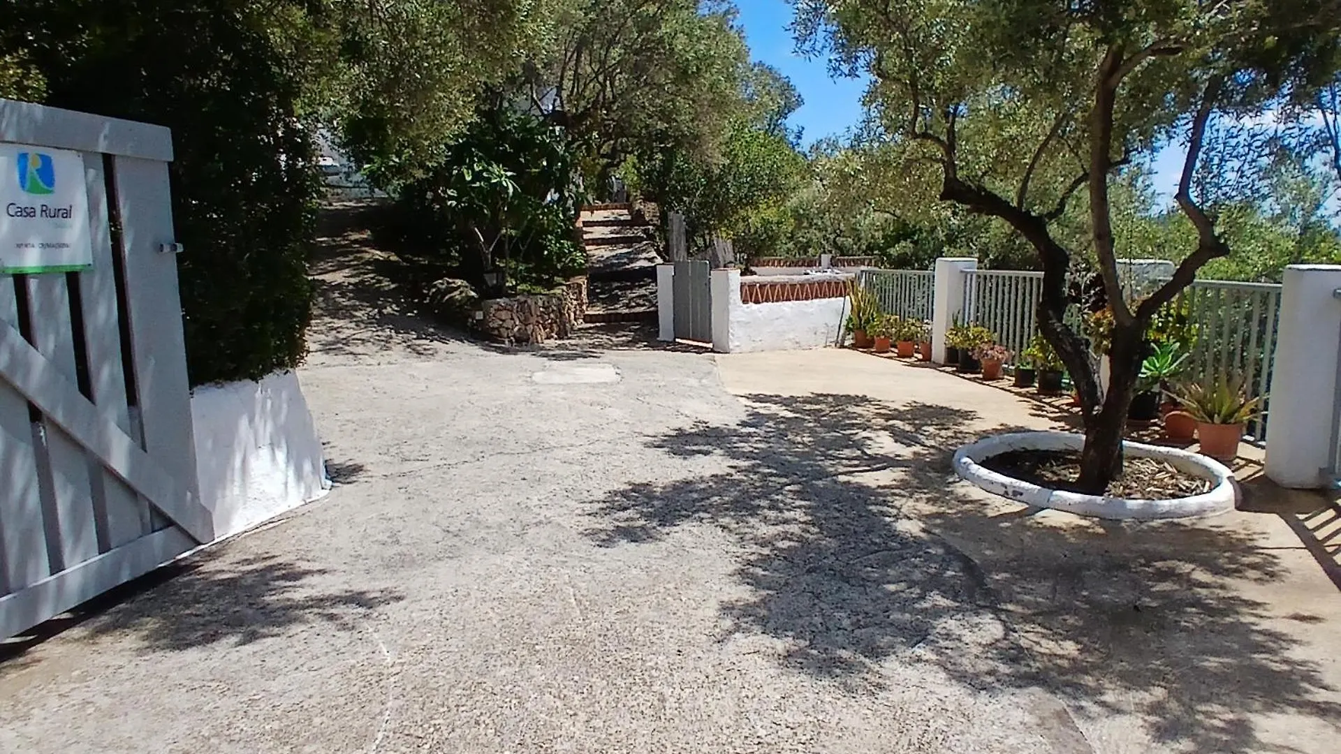 Cortijo Retama, Typical Andalusian Cottage, Romantic & Relax Villa By Eastern Costa Del Sol, In The Countryside Near Frigiliana Town, At 12 Kilometers From The Beach 別荘