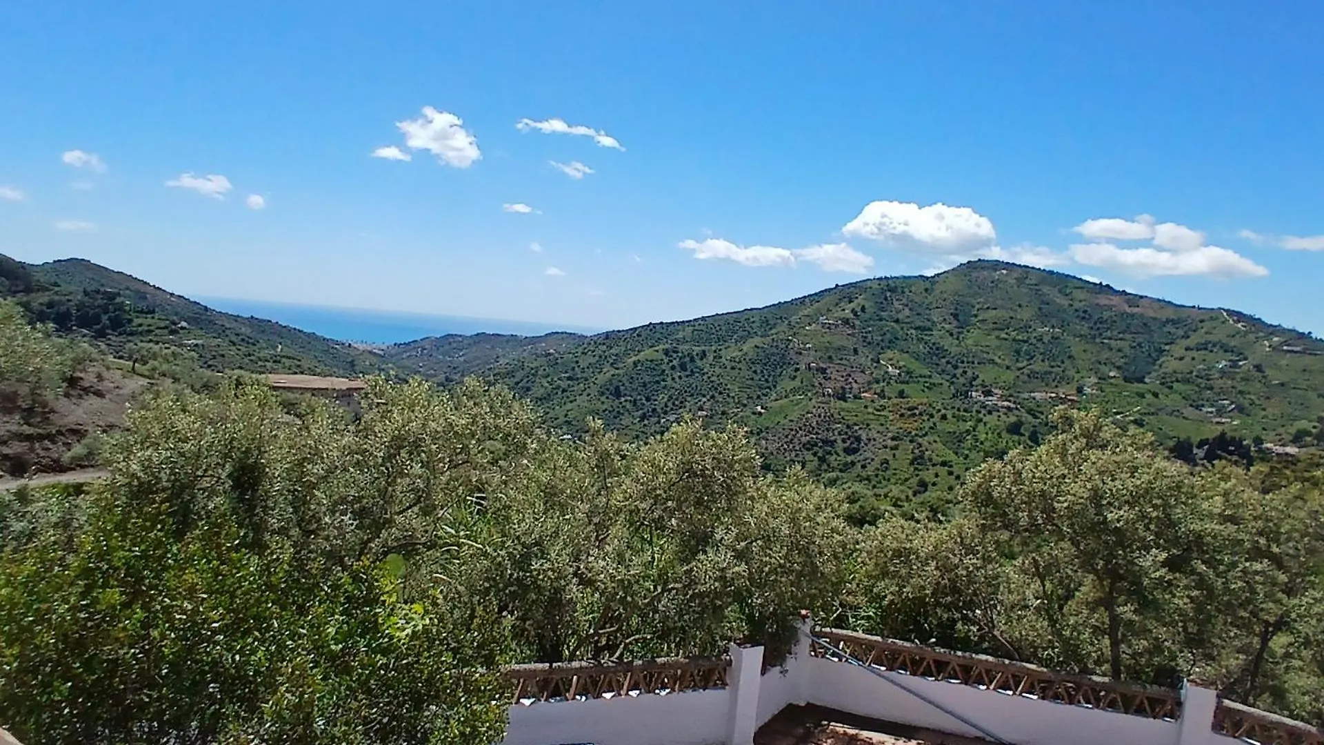 別荘 Cortijo Retama, Typical Andalusian Cottage, Romantic & Relax Villa By Eastern Costa Del Sol, In The Countryside Near Frigiliana Town, At 12 Kilometers From The Beach